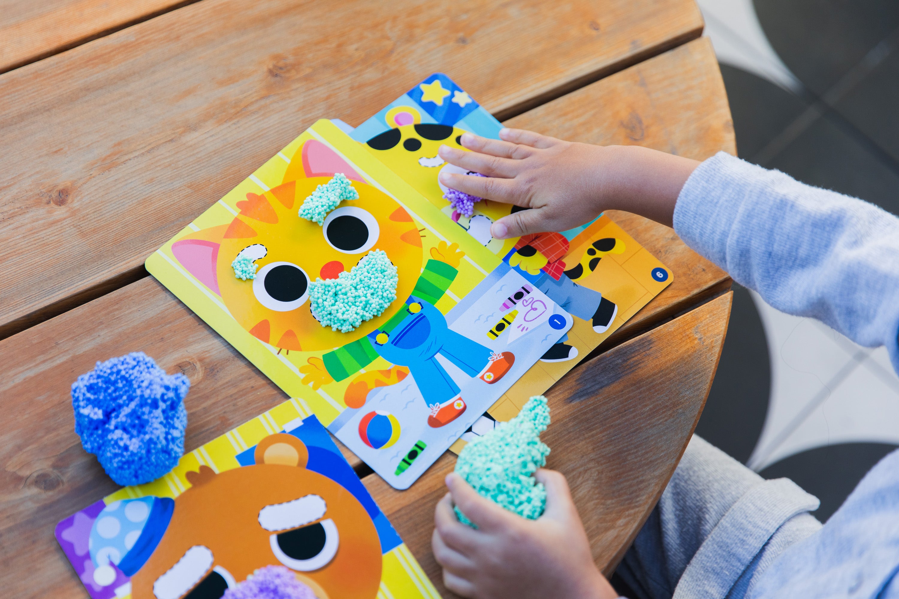 Playfoam Shape and Learn Feelings