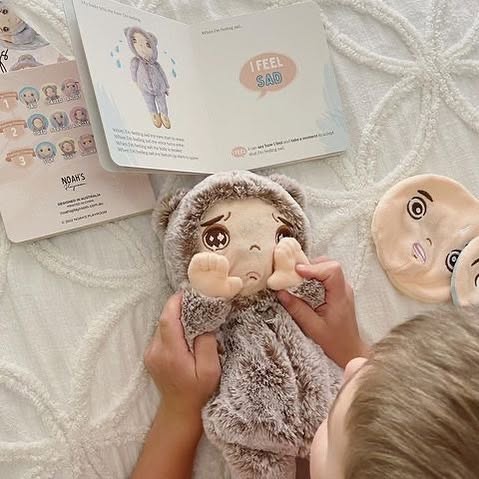 Feelings Friend Bear Bundle with Level 1 to 3 Books plus 12 Faces and 24 Strategy Cards