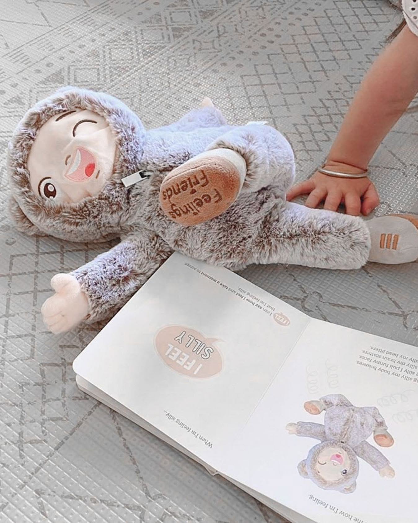 Feelings Friend Bear Bundle with Level 1 to 3 Books plus 12 Faces and 24 Strategy Cards