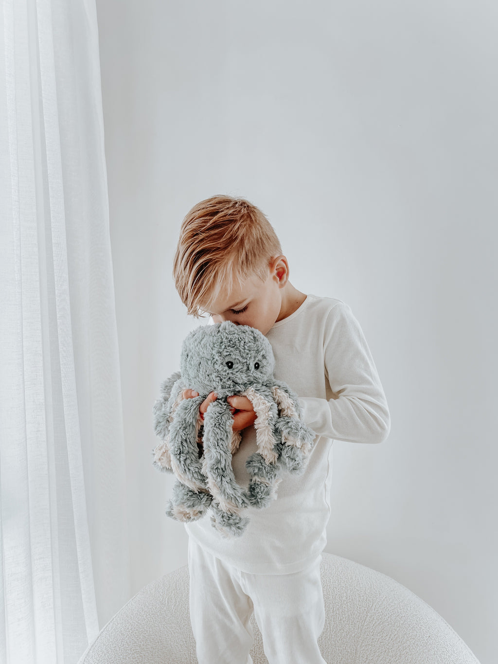 Ollie The Weighted Octopus