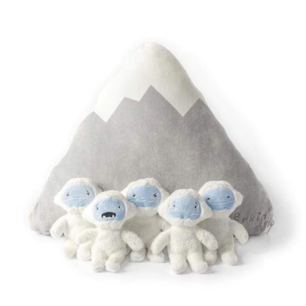 The Feels Kit - 5 Plush toys, 2 books and a Pillow